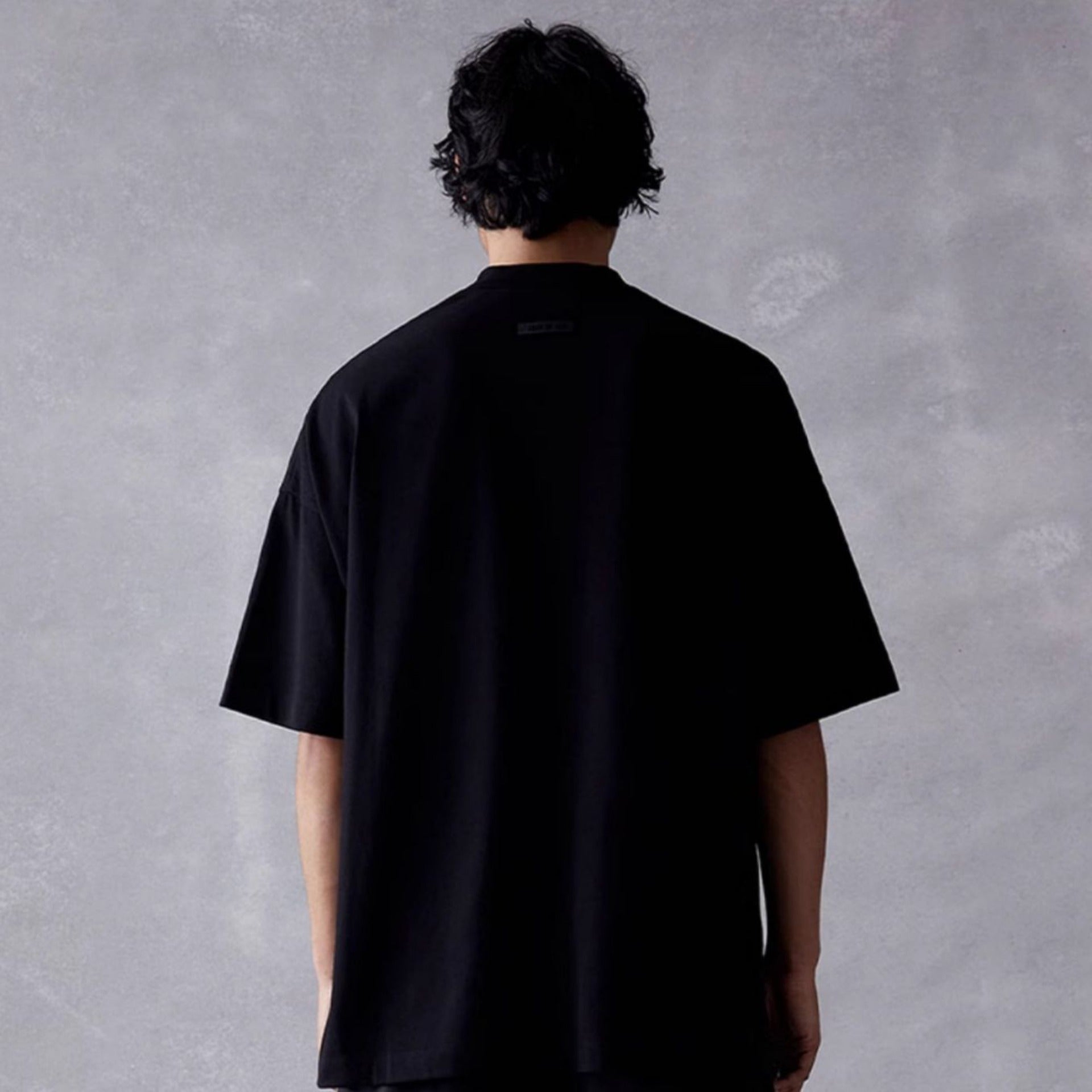 Fog Essentials T shirt Offset Logo V-neck loose T shirt