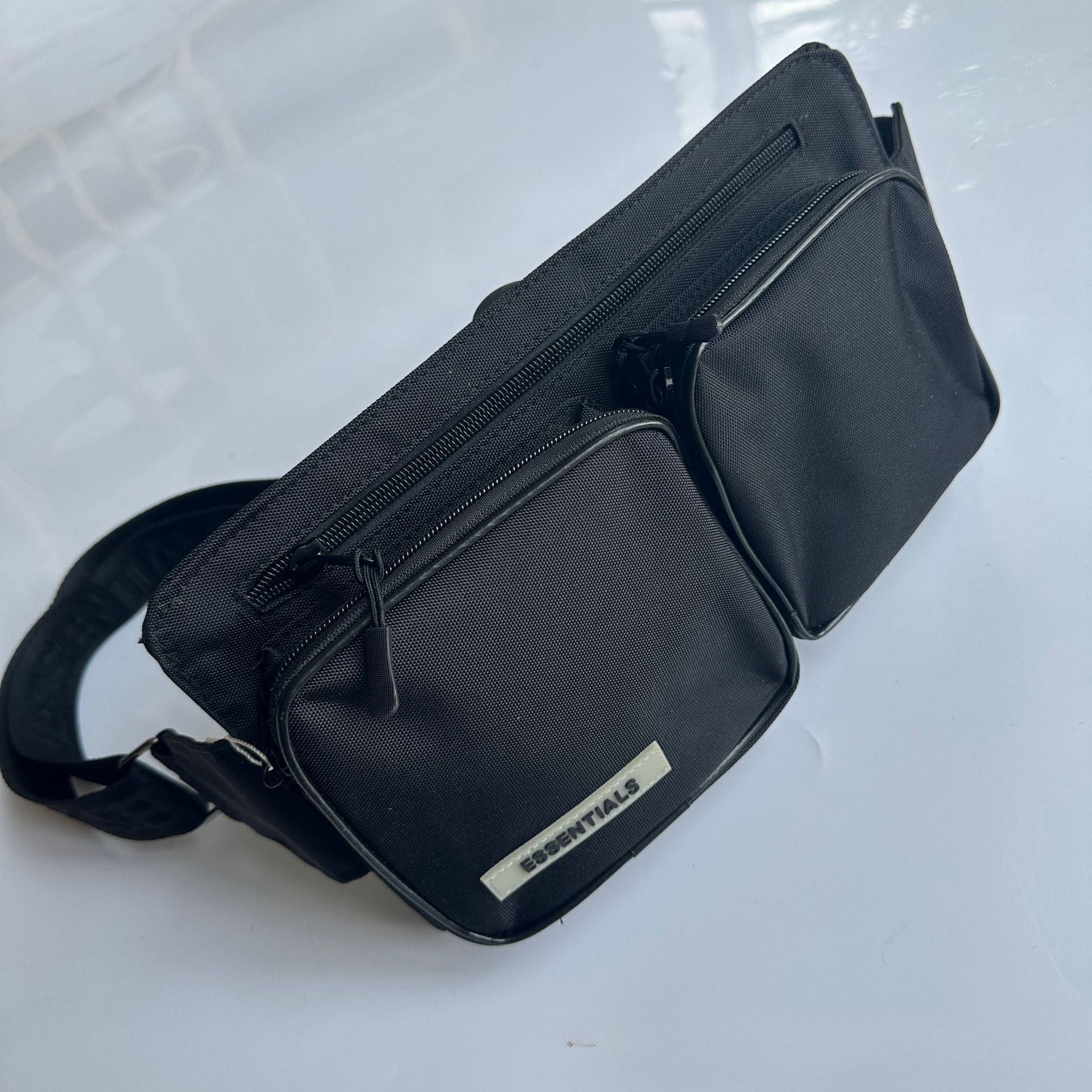 Men Fog Essentials Bag ESS Men's Black Crossbody Breast Bag Tooling Bag