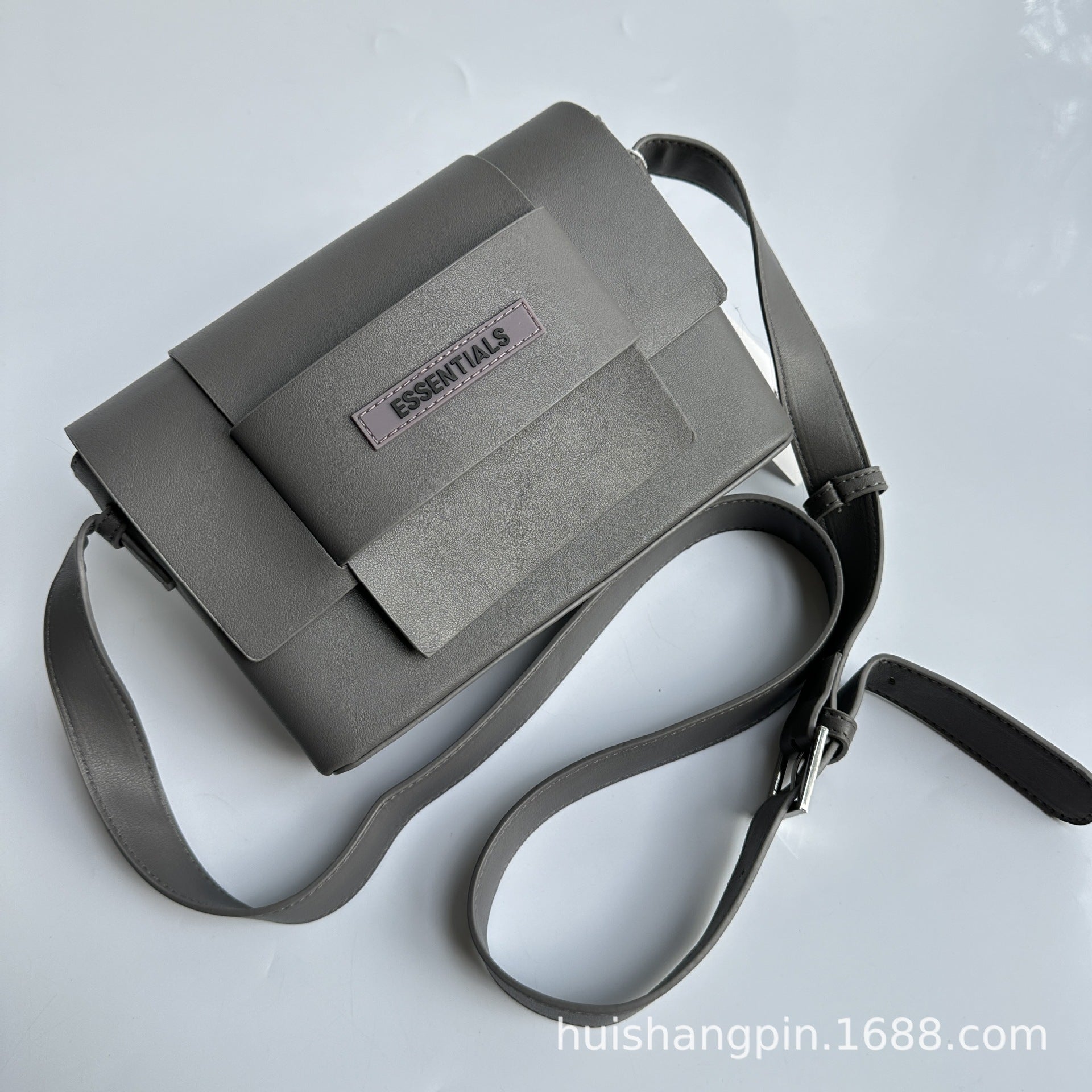 FOG ESSENTIALS Bag Winter Men's Crossbody Tofu Square Bag