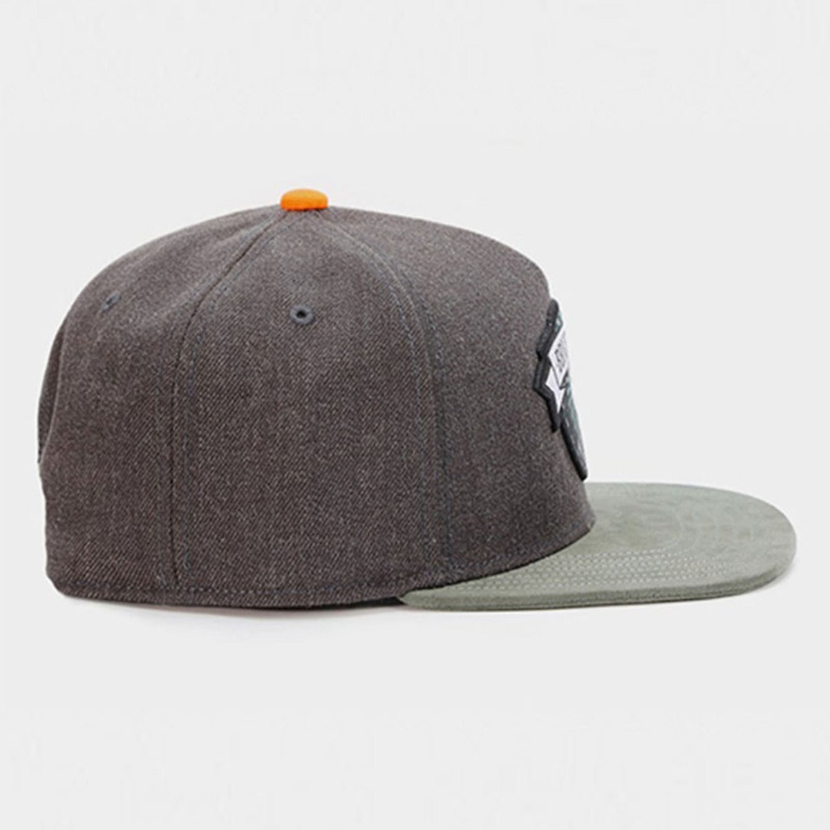 Trendy flat brimmed snapback hats adjustable breathable sun protection