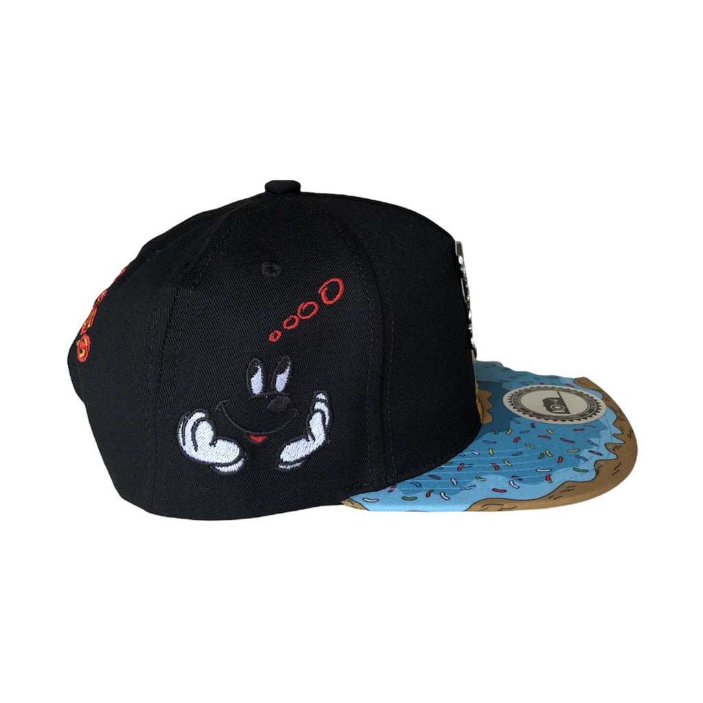 Trendy flat brimmed snapback hats treasure finger notch visor