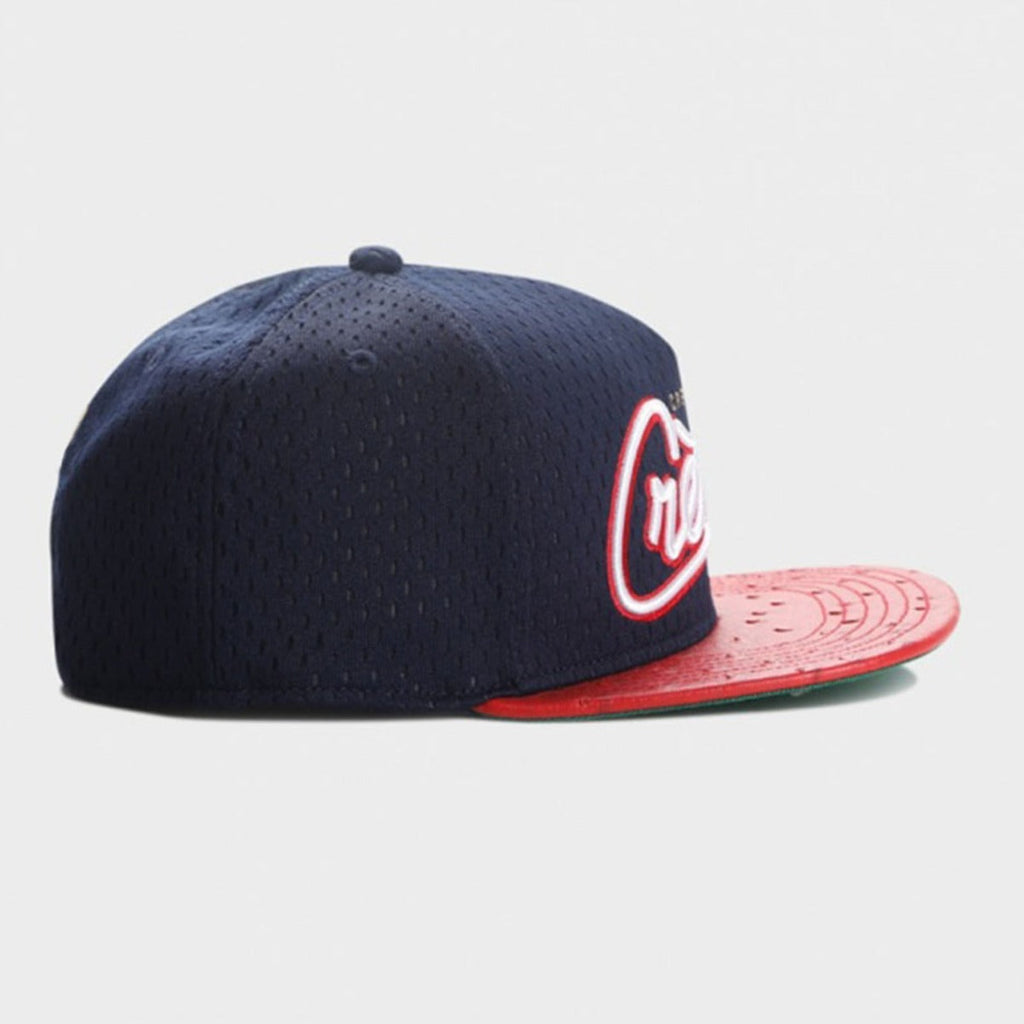 Trendy flat brimmed snapback hats embroider la creme breathable mesh