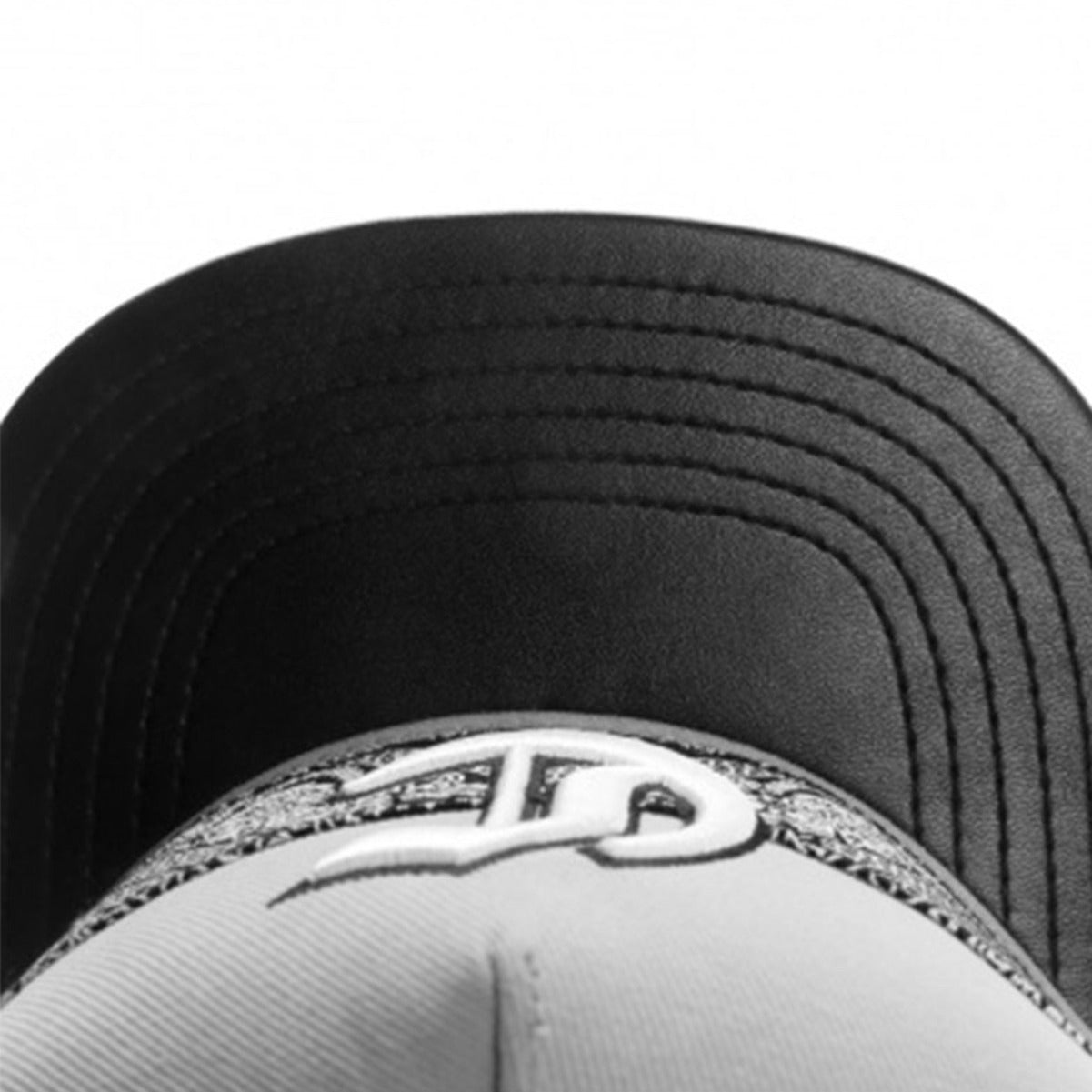 Trendy flat brimmed snapback hats cashew pattern printing embroider leather hat