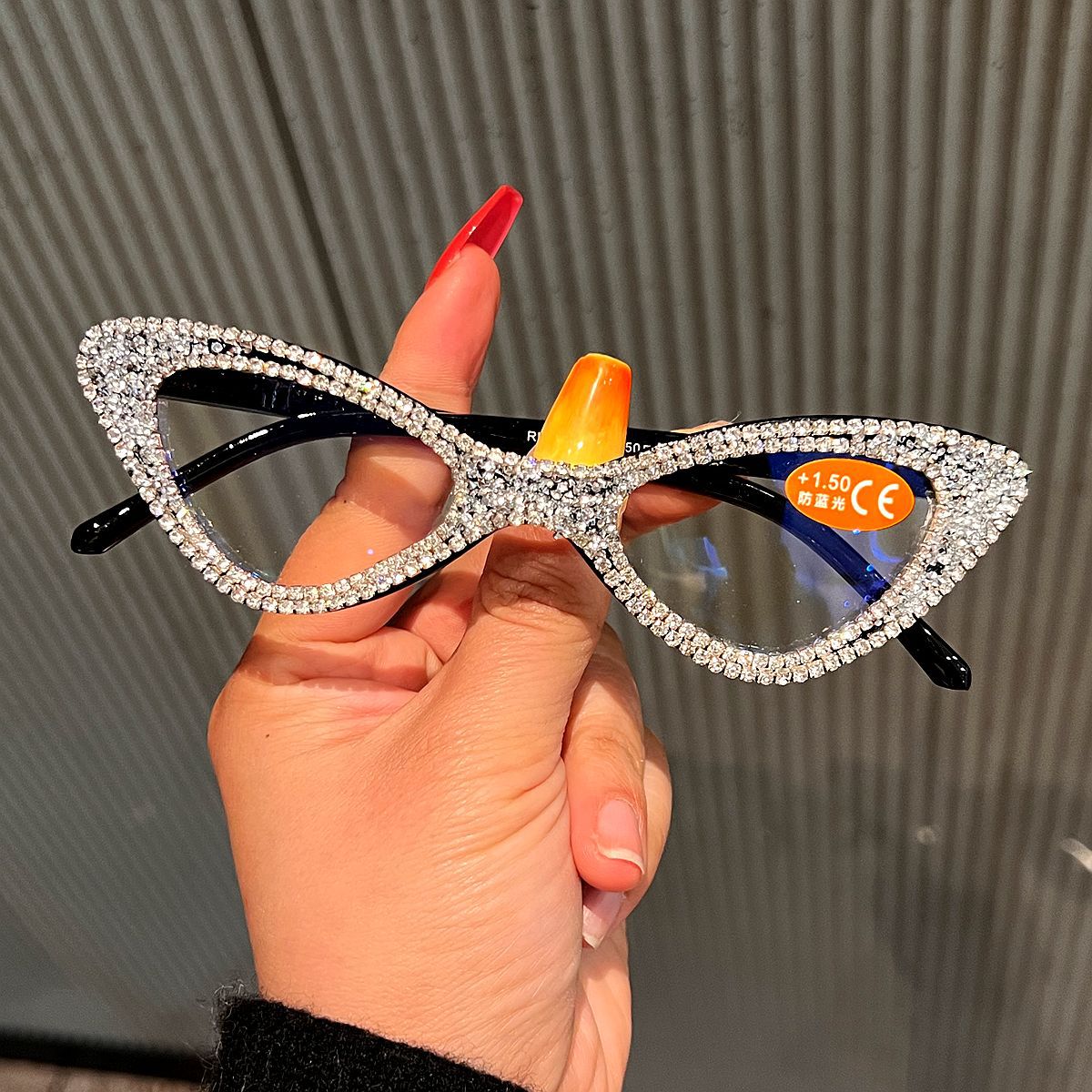 Trendy punk glasses cat eyes full of diamonds retro