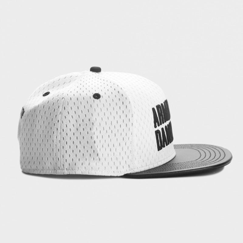 Trendy flat brimmed snapback hats mesh breathable quick-drying adjustable