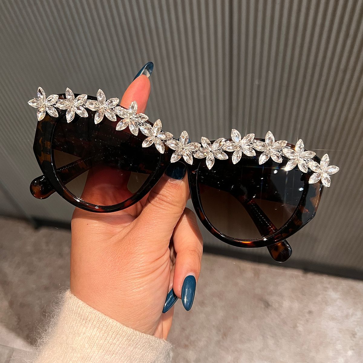 Trendy punk glasses retro wide legs