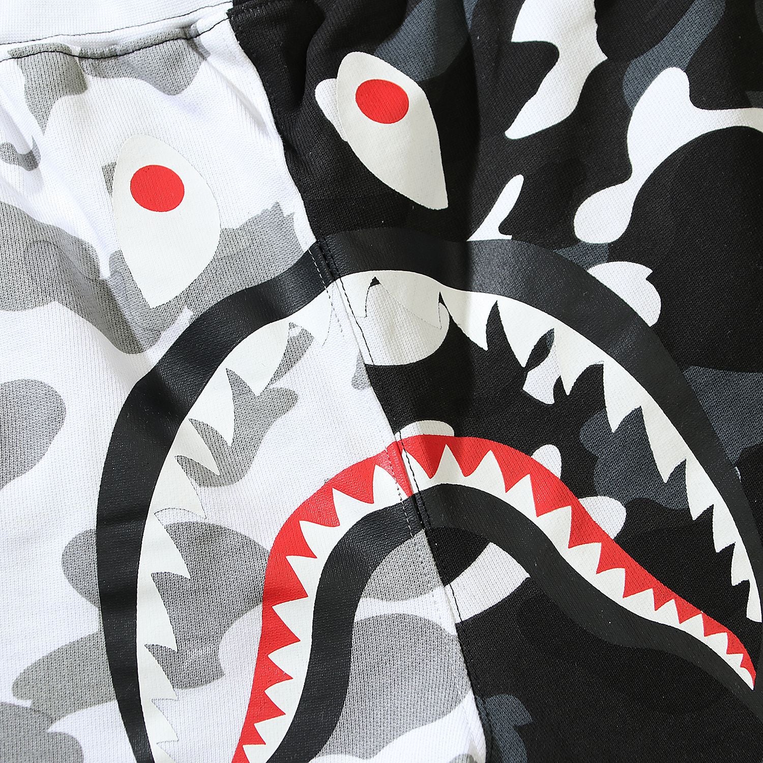 Bathing ape Bape Shorts Yin Yang luminous shark five-point pants straight beach pants