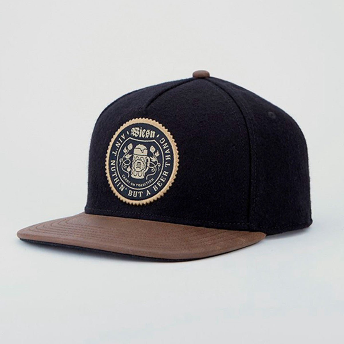 Trendy flat brimmed snapback hats woolen woven label