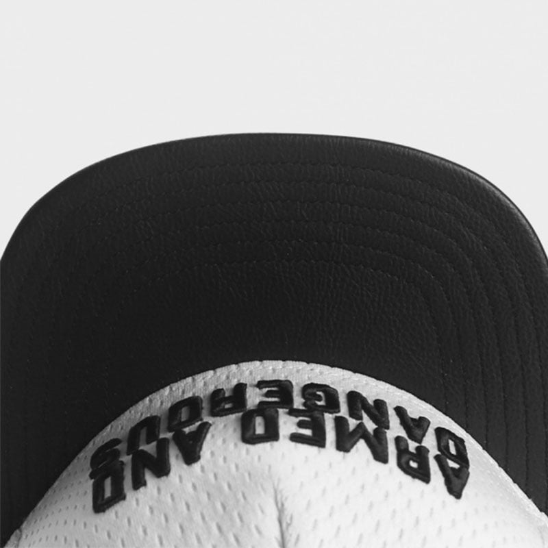 Trendy flat brimmed snapback hats mesh breathable quick-drying adjustable