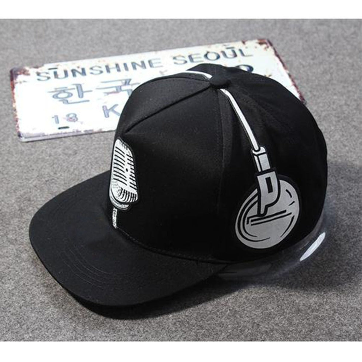 Trendy flat brimmed snapback hats headphone microphone shade