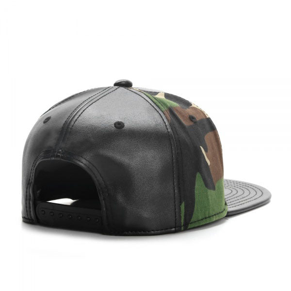 Trendy flat brimmed snapback hats mesh adjustable sunshade
