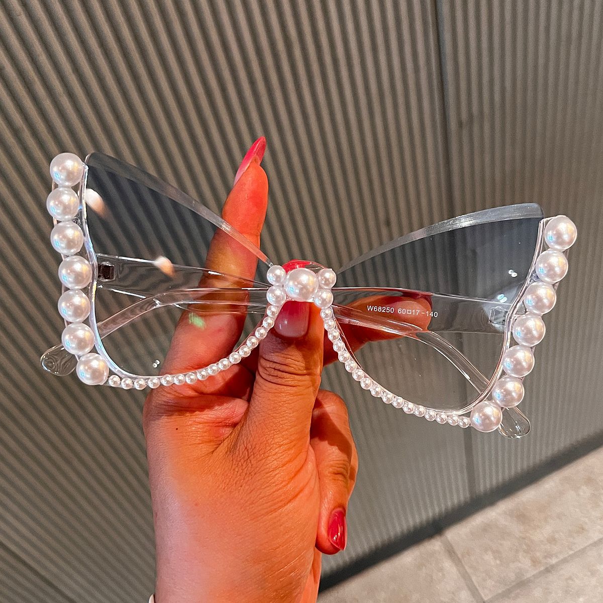 Trendy punk glasses retro pearl butterfly frame