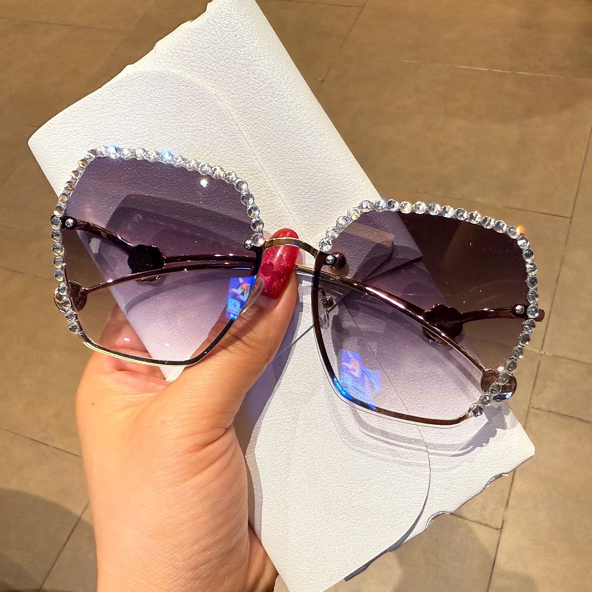 Trendy punk glasses diamond-encrusted uv protection