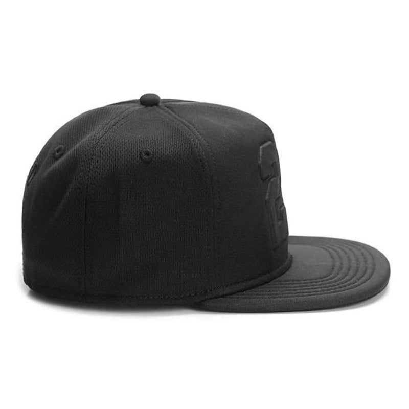 Trendy flat brimmed snapback hats mesh breathable windproof