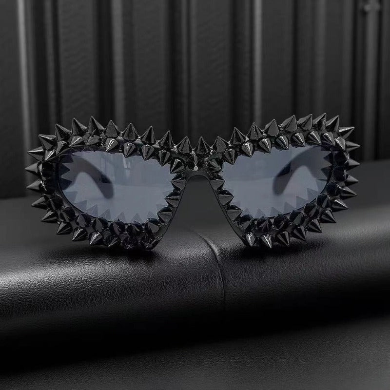Trendy punk glasses special-shaped spikes and rivets