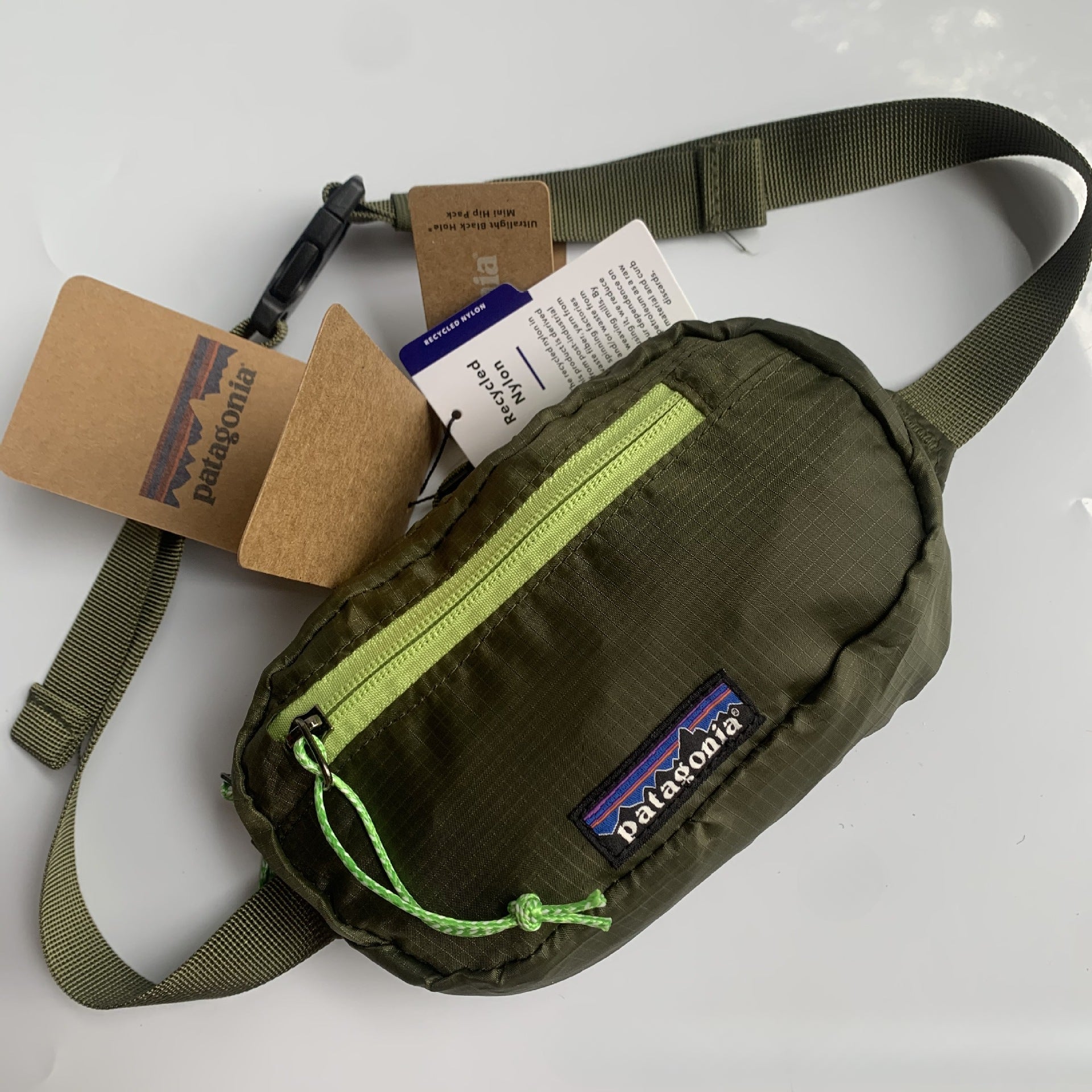 Mens Casual Bags Color Matching Crossbody Breast Bag Fanny Pack