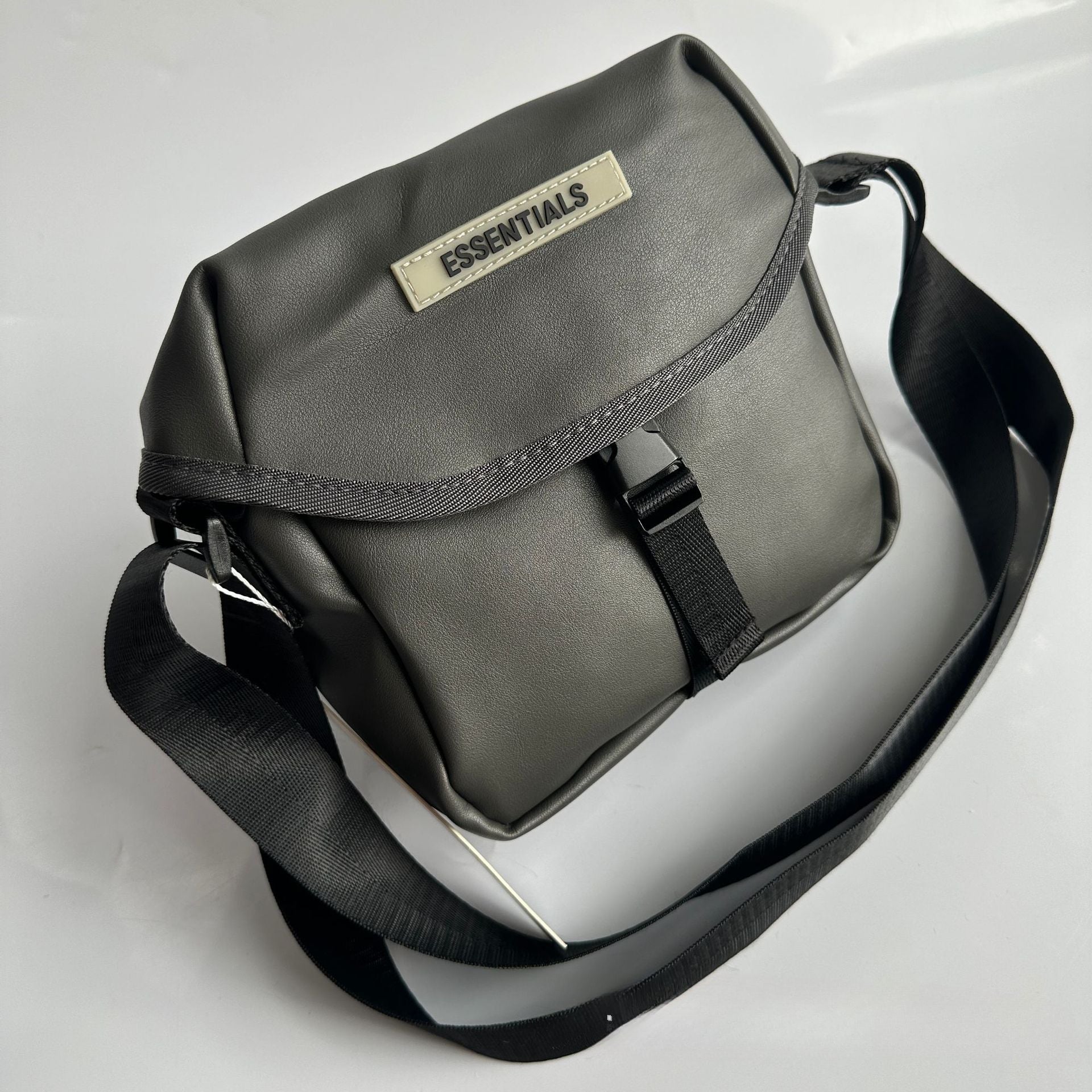 Men's Crossbody Bag Horizontal Bag Cover One Shoulder Crossbody Bag
