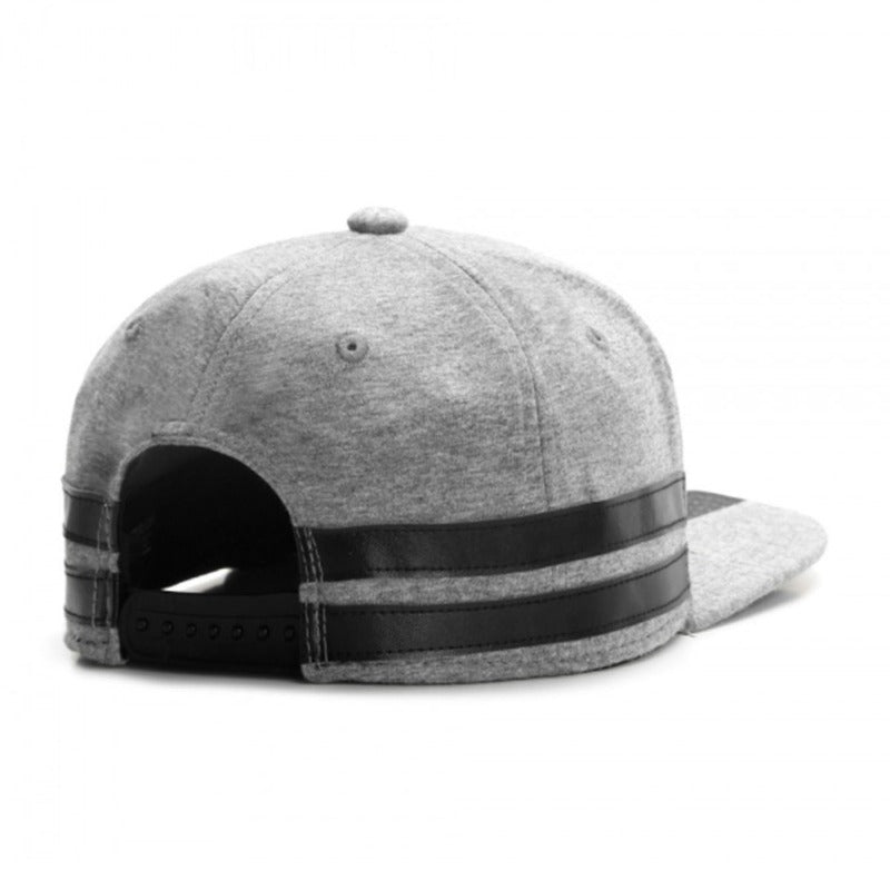 Trendy flat brimmed snapback hats breathable sunshade